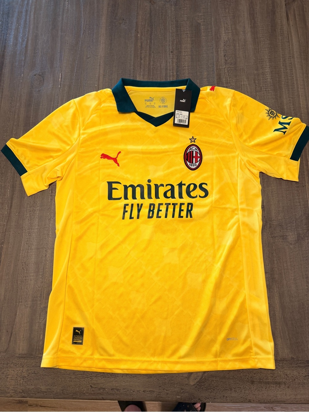 AC Milan Authentic 3rd Jersey Giminez #7 XL  mens jersey by Puma NWT Emirates